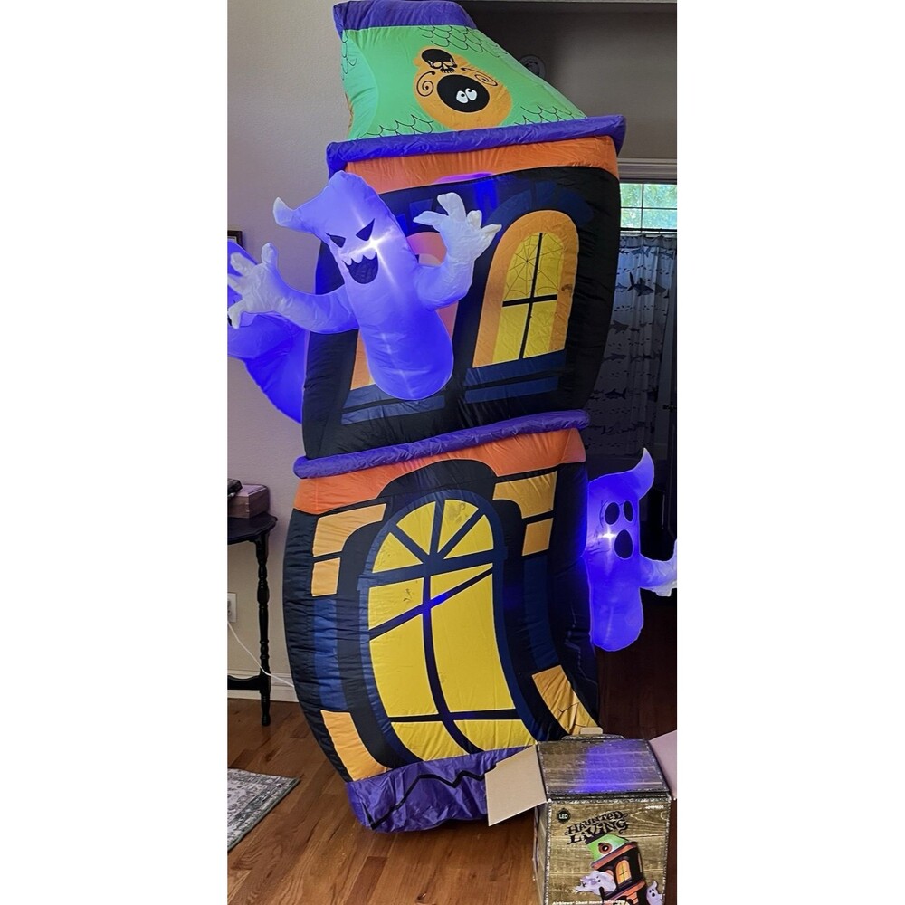 8  ft Gemmy Haunted Living  Ghost House Airblown Inflatable Working Lights